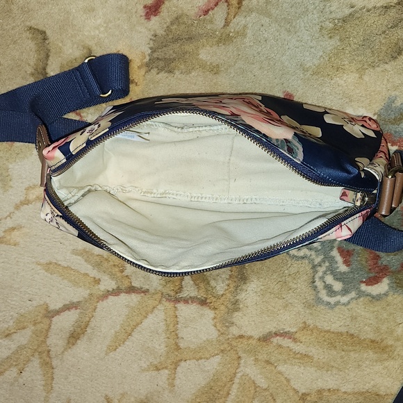 CATH KITSON matte oilcloth forest bunch navy waistbag - Picture 8 of 10